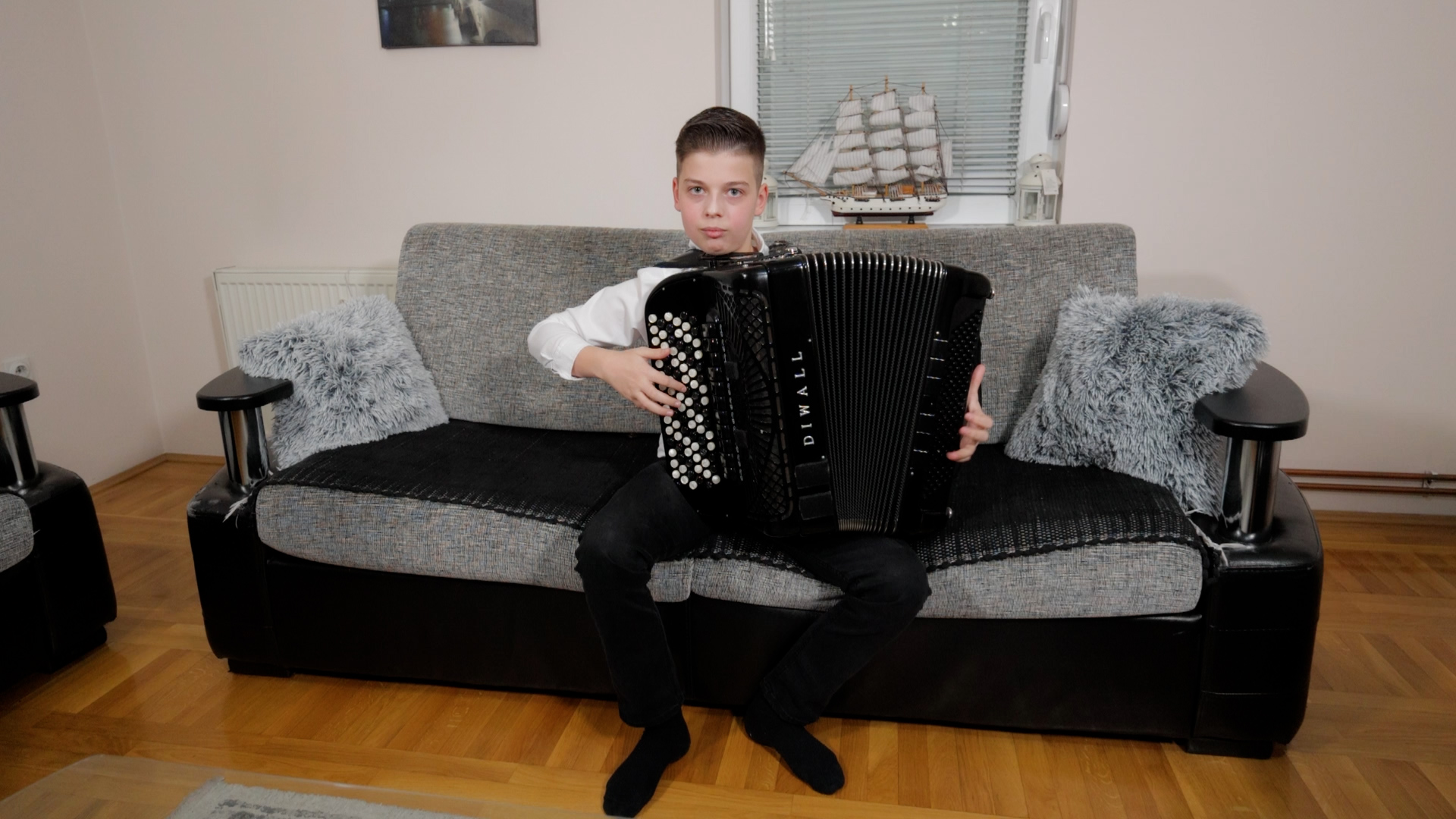 Četrnaest godina života i skoro decenija muzike