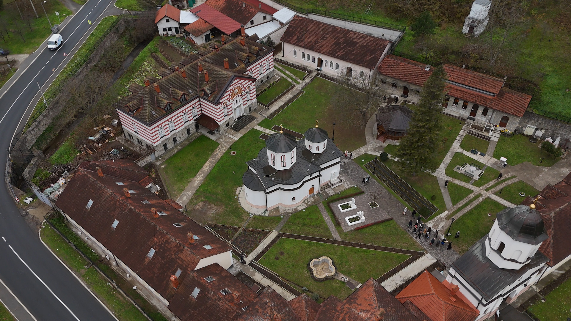 Manastir Rakovica – mesto gde Beograd dolazi po mir